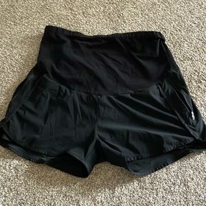 Maternity shorts